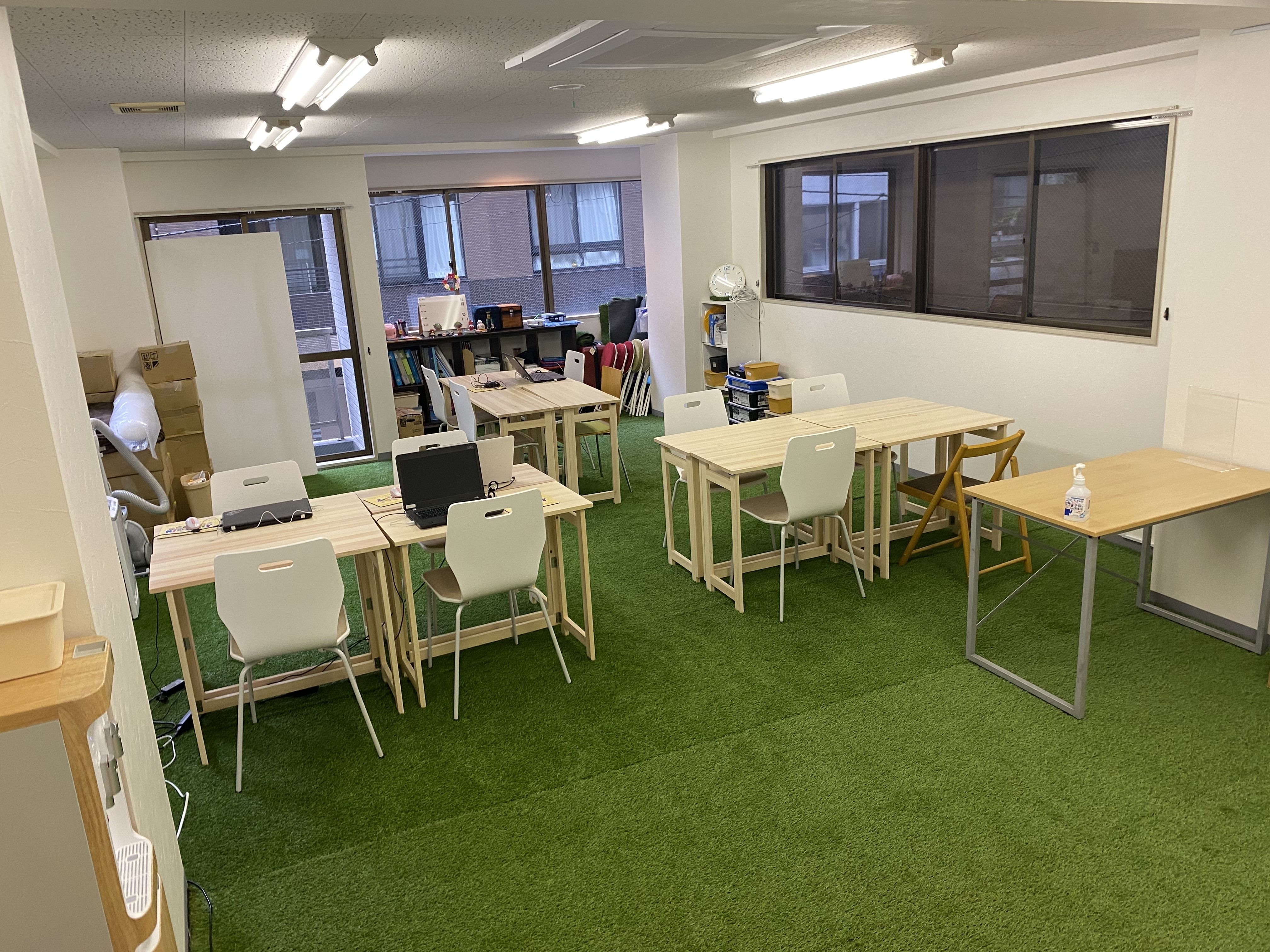 明るく広々とした教室です♪