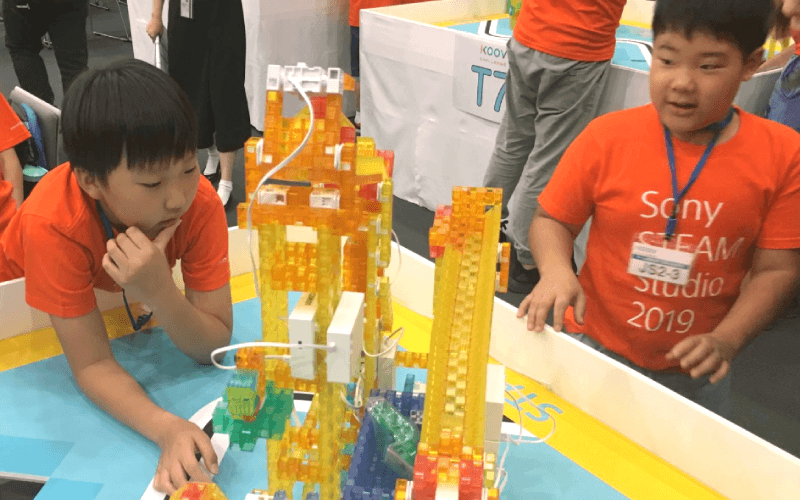閉じる